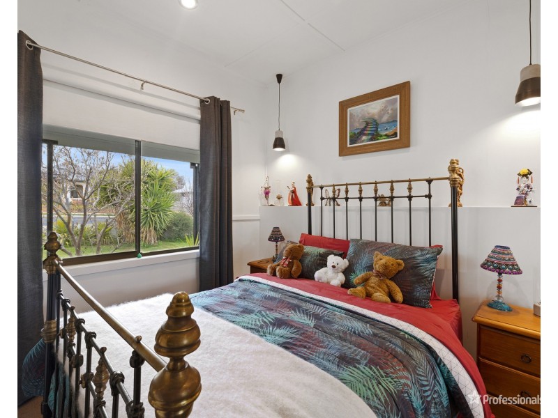 91 Gillies Street, Maryborough VIC 3465