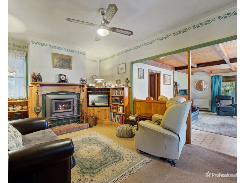 17 Faraday Street, Avoca VIC 3467