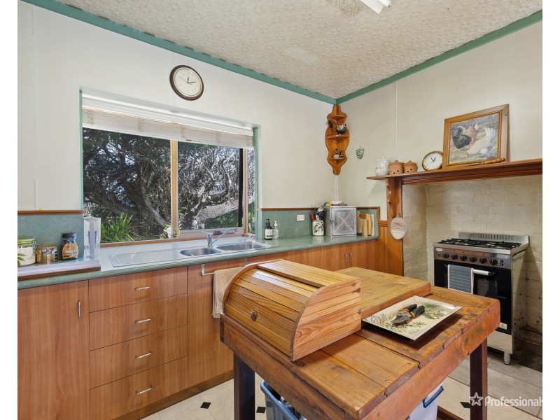 17 Faraday Street, Avoca VIC 3467