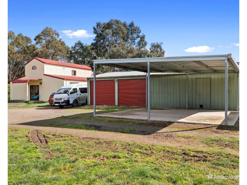 229 Dehnerts Road, Daisy Hill VIC 3465