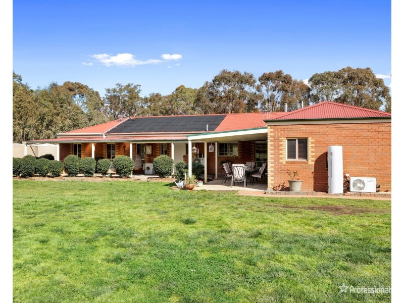 229 Dehnerts Road, Daisy Hill VIC 3465