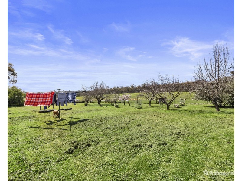 1265 Dunach-Eddington Road, Red Lion VIC 3371