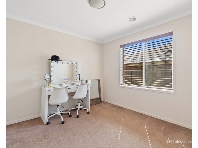 27 Hosken Street, Maryborough VIC 3465