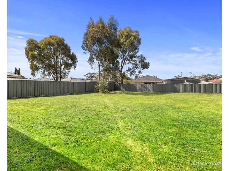 27 Hosken Street, Maryborough VIC 3465