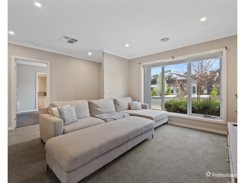 32 Forest View Drive, Maryborough VIC 3465