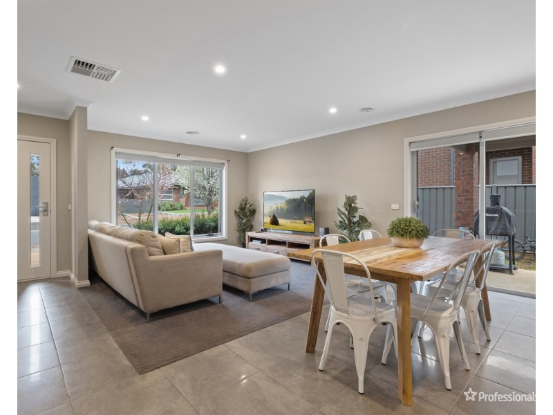 32 Forest View Drive, Maryborough VIC 3465
