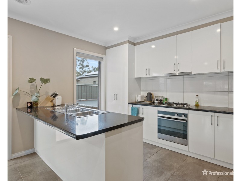 32 Forest View Drive, Maryborough VIC 3465