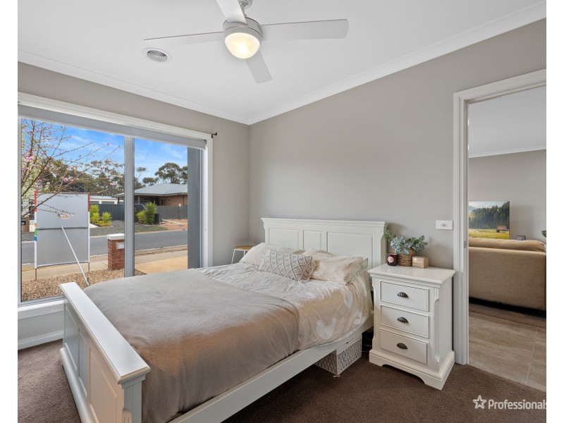 32 Forest View Drive, Maryborough VIC 3465