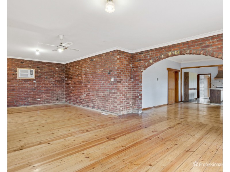 27 Marshall Street, Maryborough VIC 3465