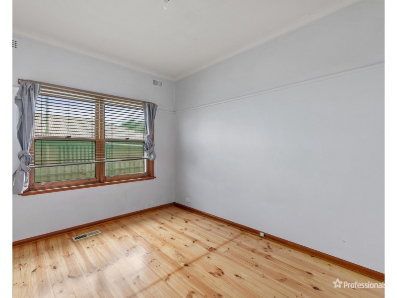 27 Marshall Street, Maryborough VIC 3465