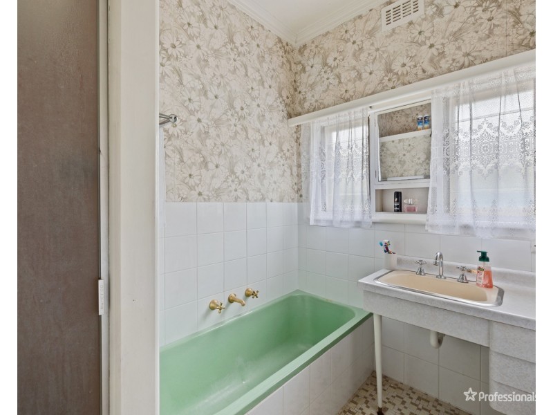 54 Golden Wattle Drive, Maryborough VIC 3465