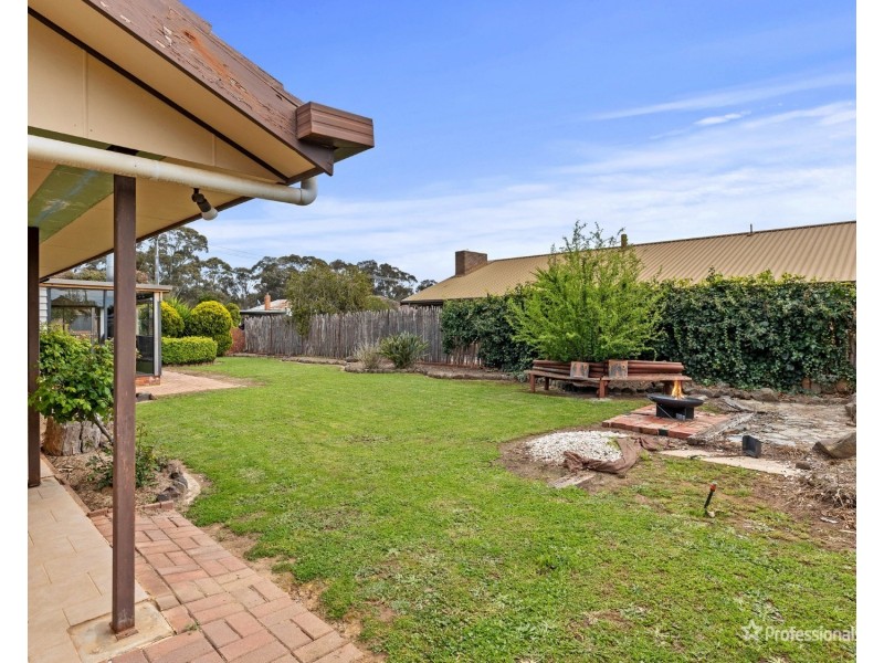 113 Queens Avenue, Maryborough VIC 3465