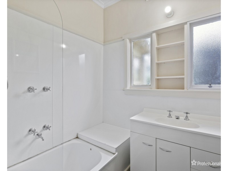 90 Golden Wattle Drive, Maryborough VIC 3465