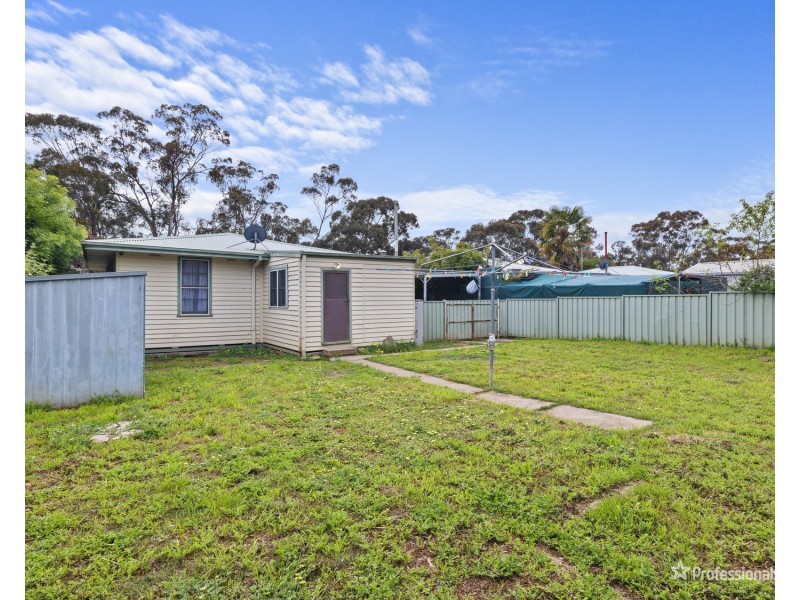 90 Golden Wattle Drive, Maryborough VIC 3465