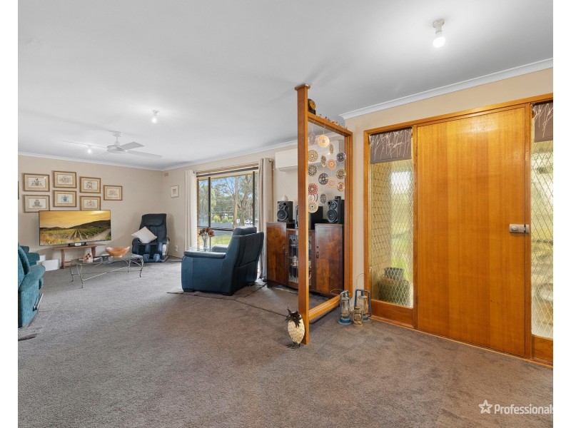 4165 Pyrenees Highway, Flagstaff VIC 3465