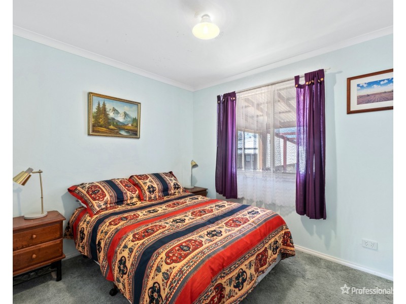 22 George Cook Drive, Daisy Hill VIC 3465