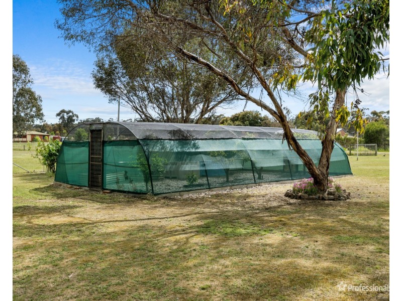 22 George Cook Drive, Daisy Hill VIC 3465