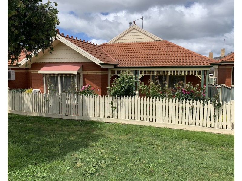 4/26 Clarendon Street, Maryborough VIC 3465