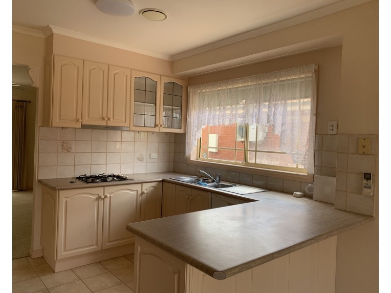 4/26 Clarendon Street, Maryborough VIC 3465