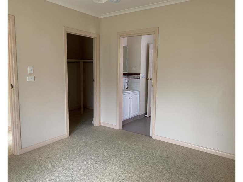 4/26 Clarendon Street, Maryborough VIC 3465