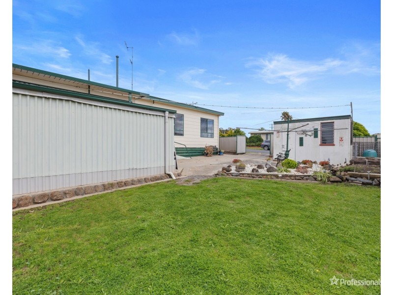 110 Inkerman Street, Maryborough VIC 3465