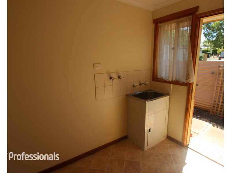 2/89 Inkerman Street, Maryborough VIC 3465