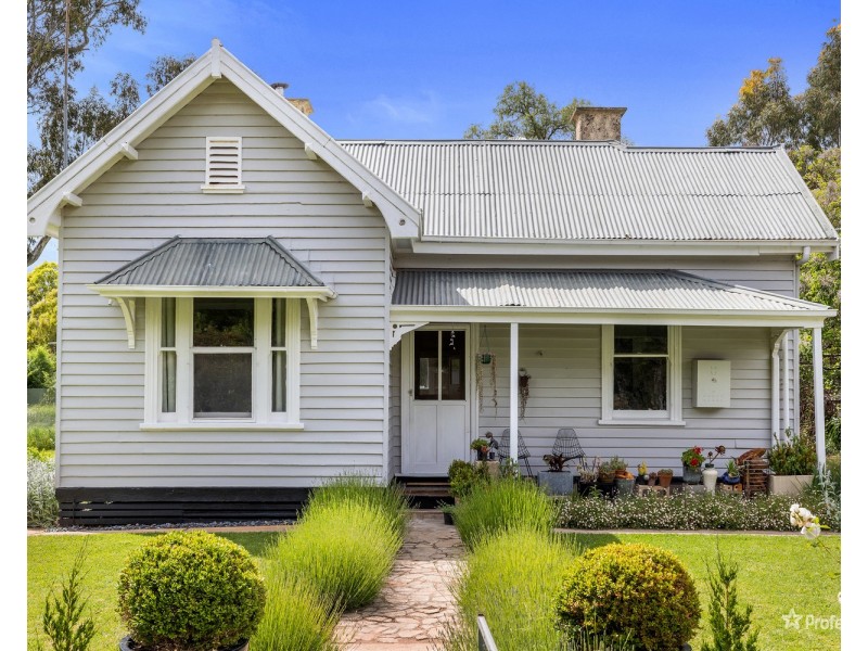 52 Main Street, Bealiba VIC 3475