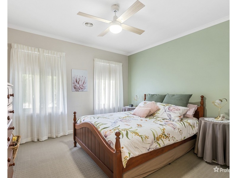 15 Hughes Street, Maryborough VIC 3465