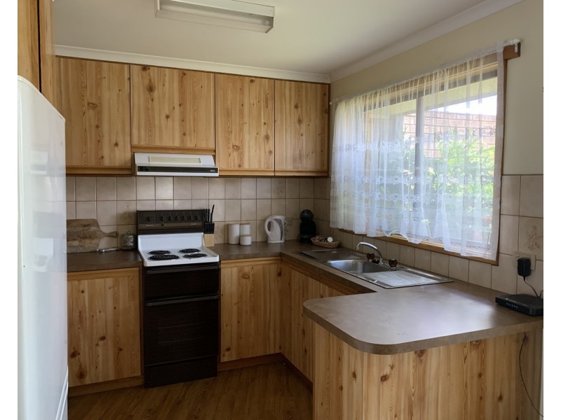 2/11 Victoria Street, Maryborough VIC 3465