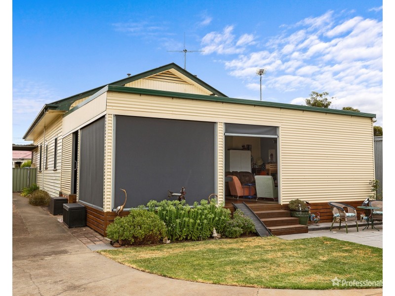 54 Dundas Road, Maryborough VIC 3465