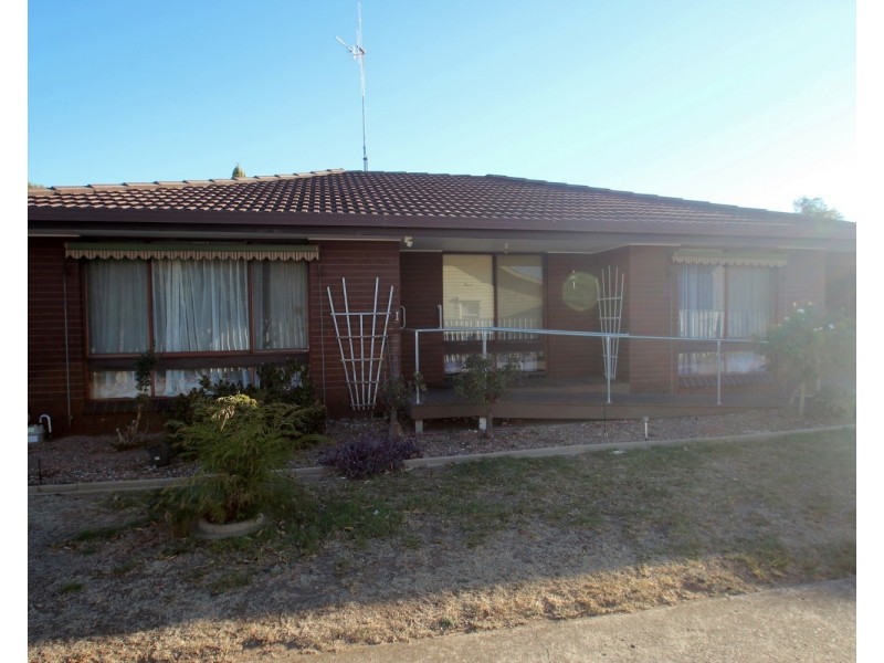 1/27 Victoria Street, Maryborough VIC 3465