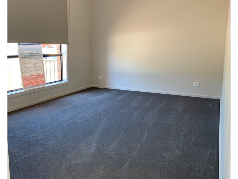 27 East Field Street, Maryborough VIC 3465