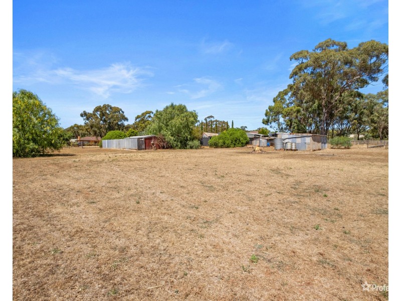 92 Majorca Road, Maryborough VIC 3465