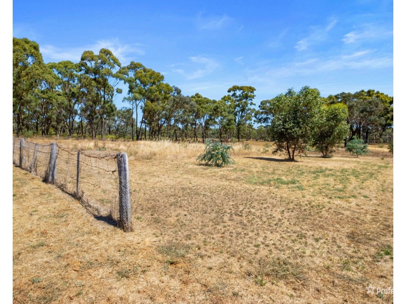 92 Majorca Road, Maryborough VIC 3465