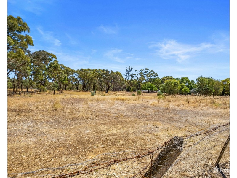 92 Majorca Road, Maryborough VIC 3465