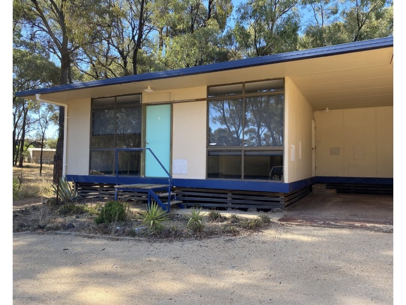 5/11-15 Mimosa Court, Maryborough VIC 3465