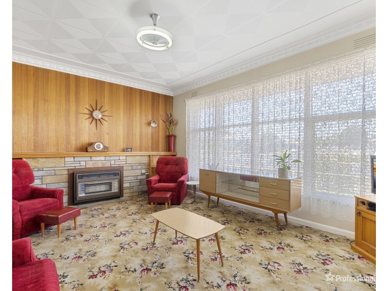 9 Sutton Road, Maryborough VIC 3465