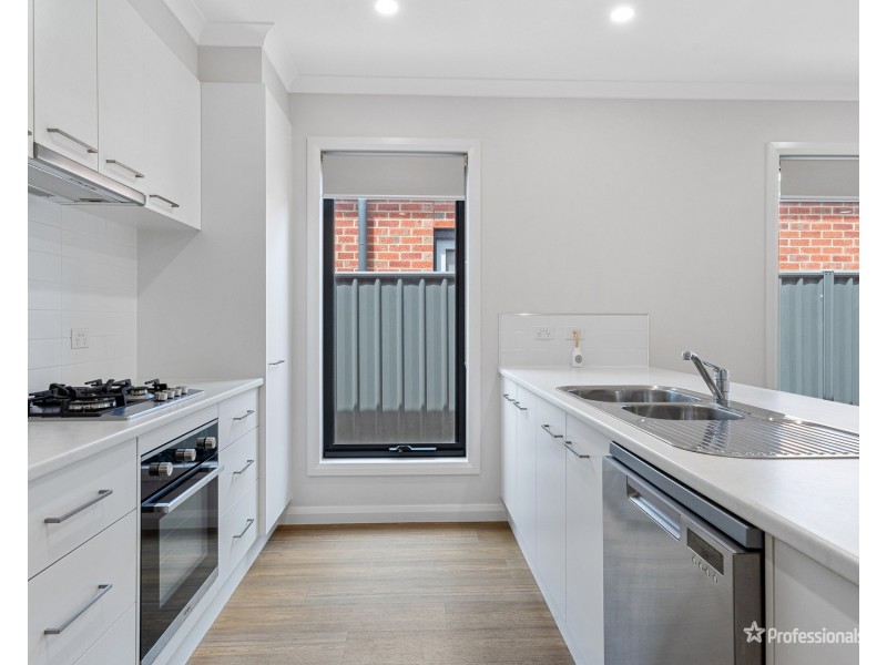 41B Whirrakee Drive, Maryborough VIC 3465