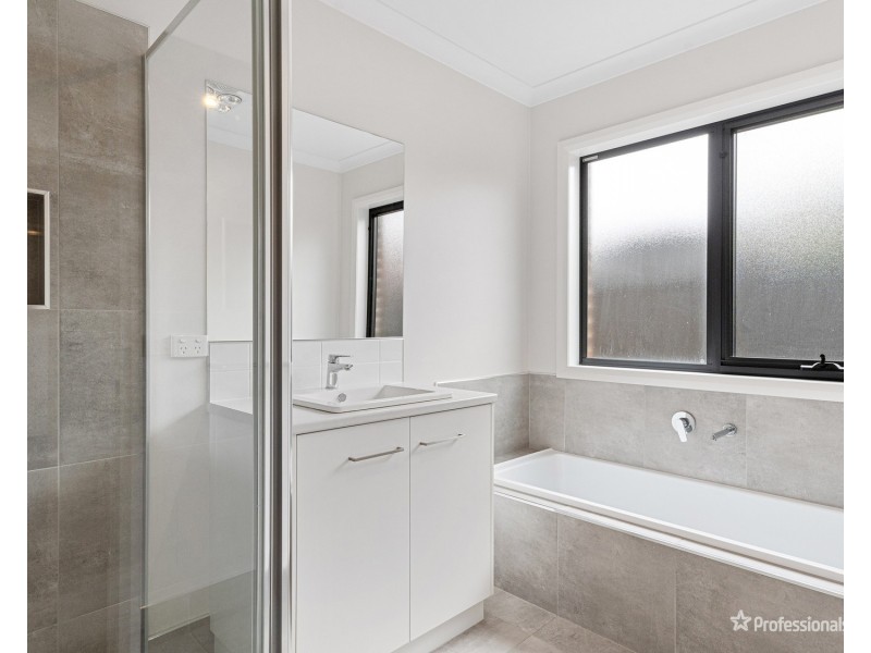 41B Whirrakee Drive, Maryborough VIC 3465