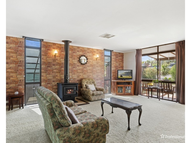 70 Derby Road, Maryborough VIC 3465