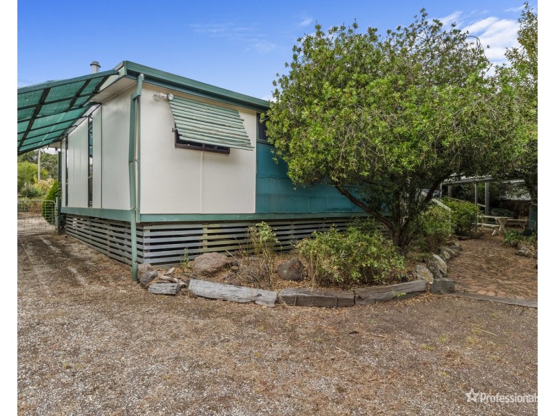 70 Derby Road, Maryborough VIC 3465