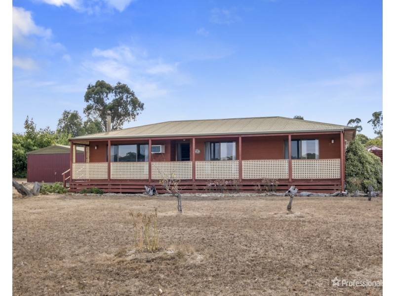 15 George Cook (South) Drive, Daisy Hill VIC 3465