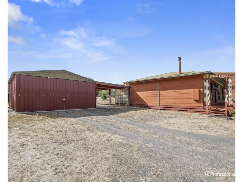 15 George Cook (South) Drive, Daisy Hill VIC 3465