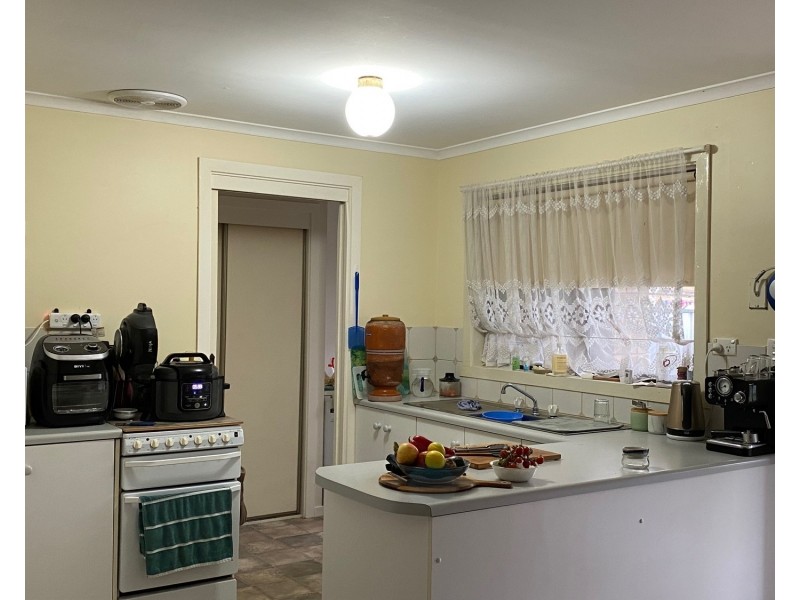 2/4 Harkness Street, Maryborough VIC 3465