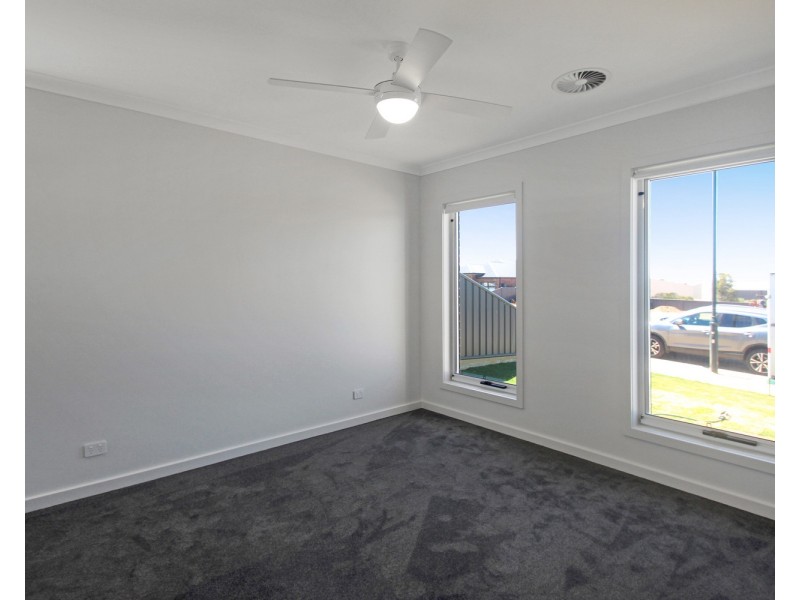 33  Chisholm Street, Maryborough VIC 3465