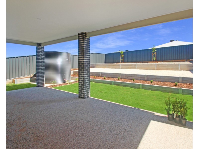 33  Chisholm Street, Maryborough VIC 3465