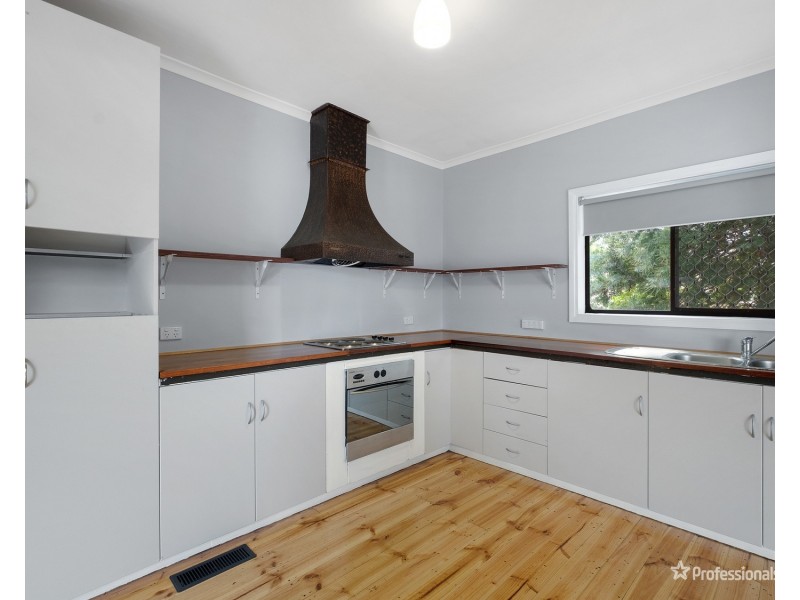 72 Golden Wattle Drive, Maryborough VIC 3465