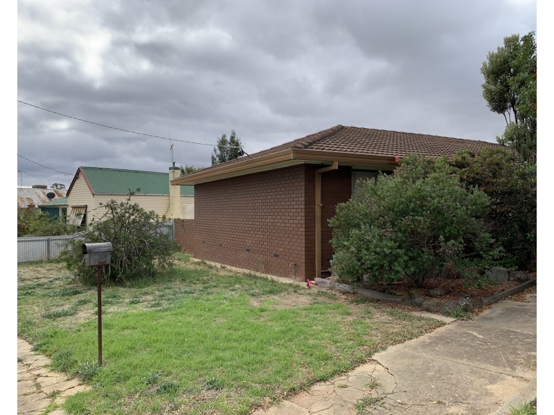 64  Gillies Street, Maryborough VIC 3465