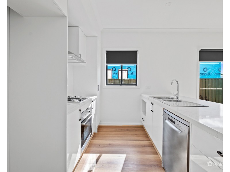 13 Grace Street, Maryborough VIC 3465