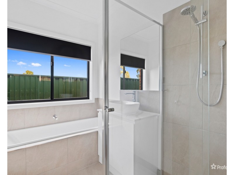 13 Grace Street, Maryborough VIC 3465